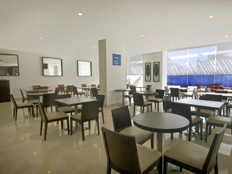 Отель One Acapulco Costera Экстерьер фото